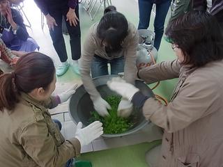 2011-04-30 13:28:23